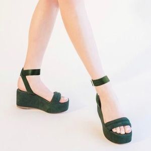 Charlotte Stone Blue 70’s style platform Size 7